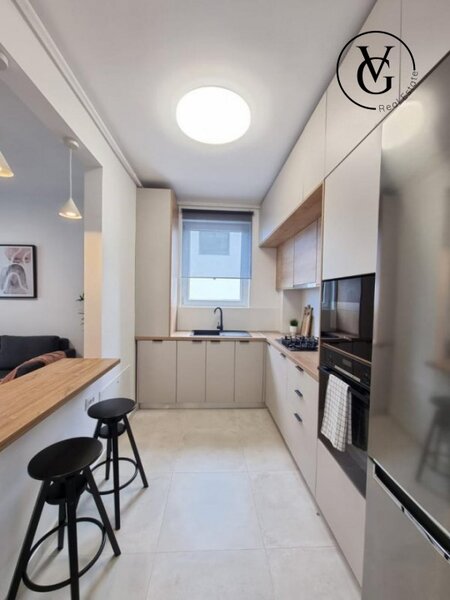 Pipera  Vila cu 5 camere si piscina incalzita in Pipera